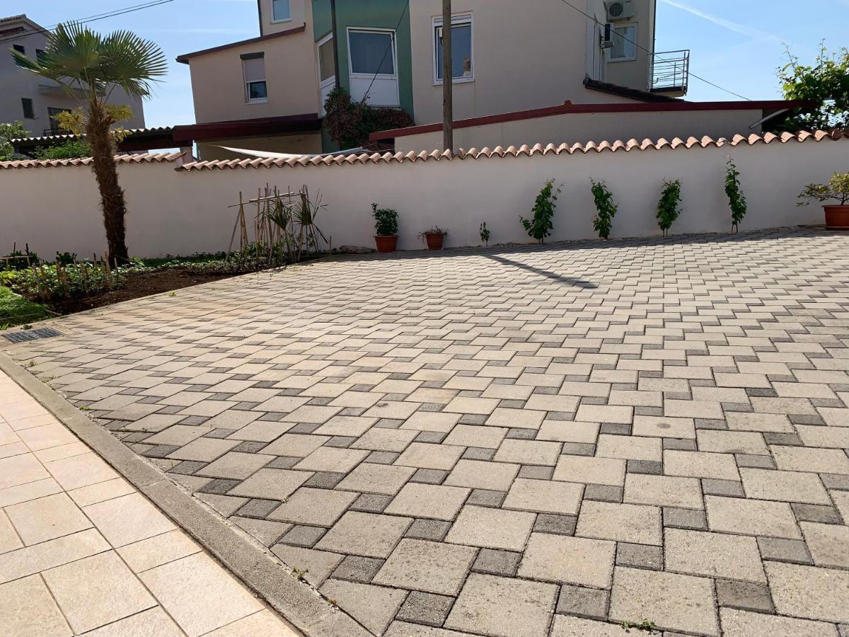 Puntizela-Patty Apartman Póla Kültér fotó